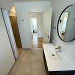 فيلة F27-1 3 People, 3 Bedrooms, Fully Furnished *