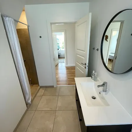 Villa F27-1 3 People, 3 Bedrooms, Fully Furnished *