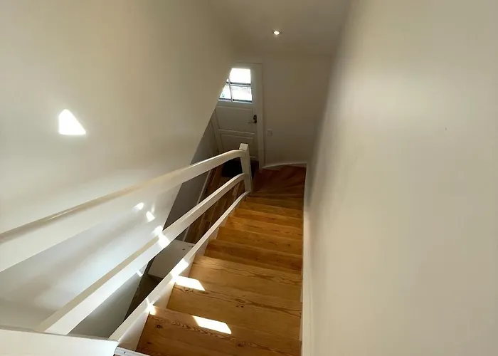F27-1 3 People, 3 Bedrooms, Fully Furnished * Ålborg