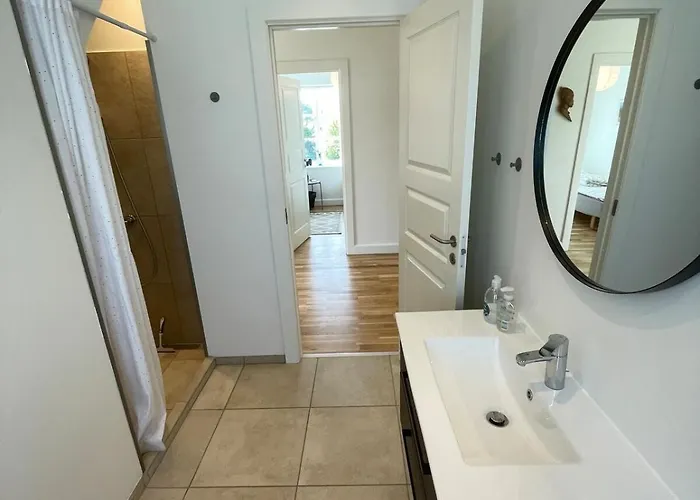 Villa F27-1 3 People, 3 Bedrooms, Fully Furnished *