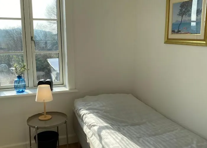 F27-1 3 People, 3 Bedrooms, Fully Furnished Vila