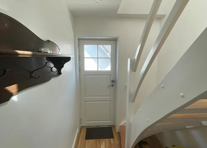 F27-1 3 People, 3 Bedrooms, Fully Furnished Villa Ålborg